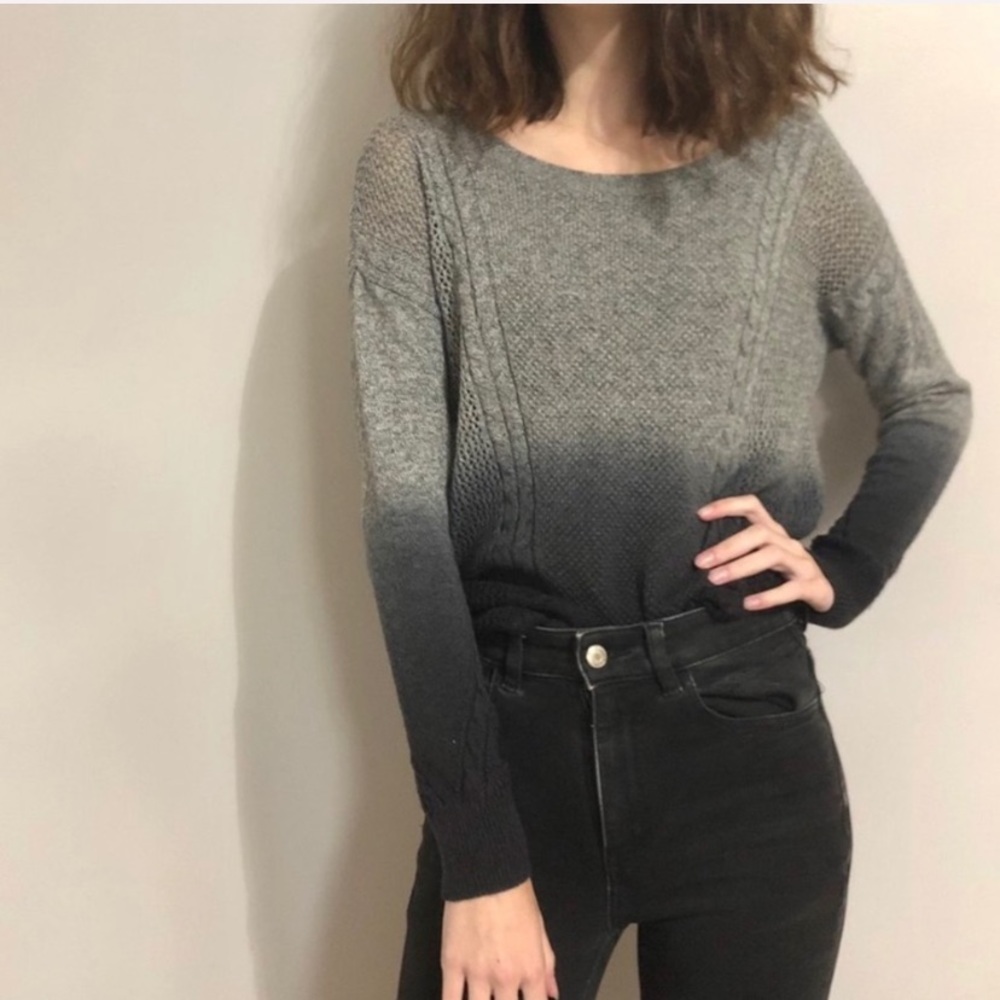 American Eagle gray to black ombré sweater
